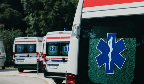 克孜勒苏救护车转运病人过路高速收费吗?